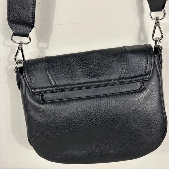 Carlos by Carlos Santana Black Crossbody Bag with Floral Strap - Picture 5 of 10